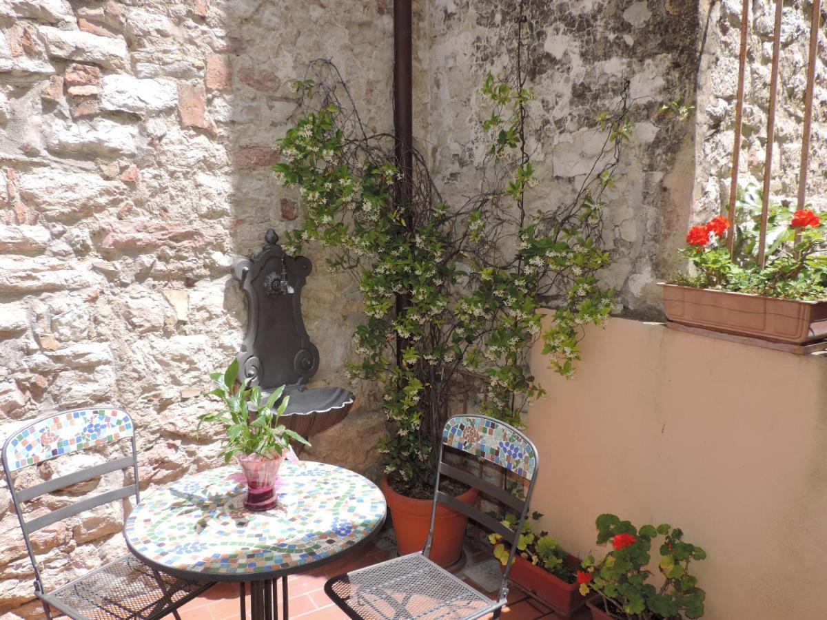 Residence Signa Perugia Bagian luar foto